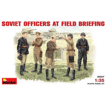 SOVIET OFFICERS AT FIELD BRIEFING E1/35