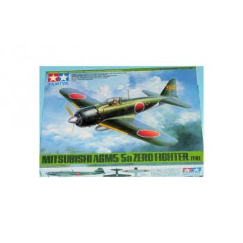 MITSUBISHI A6M5/5a ZERO FIGHTER E1/48 (ZEKE) con 5 figuras