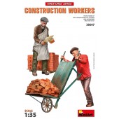 CONSTRUCTION WORKERS WITH ACCESSORIES E1/35