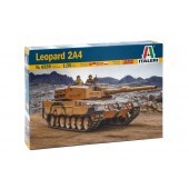 TANQUE LEOPARD 2A4 E1/35 (Con calcas version Española)