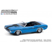 Dodge Challenger Convertible - B5 Blue with Black Stripes E1/64